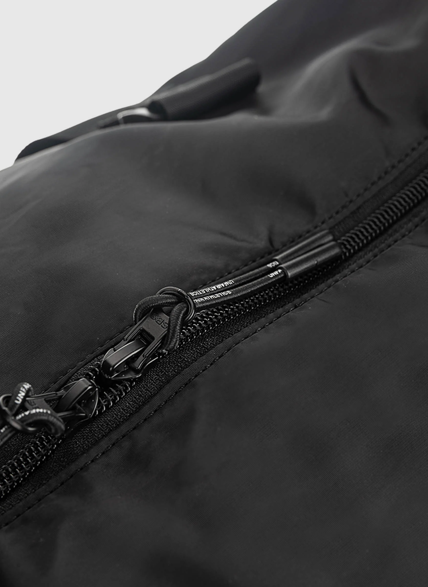 Anywhere Anytime Travel Bag - Black - Image 7
