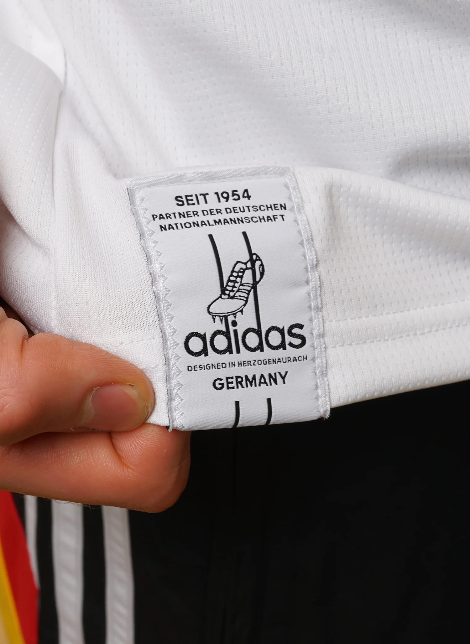 Deutschland 26 Heimtrikot - White - Image 5