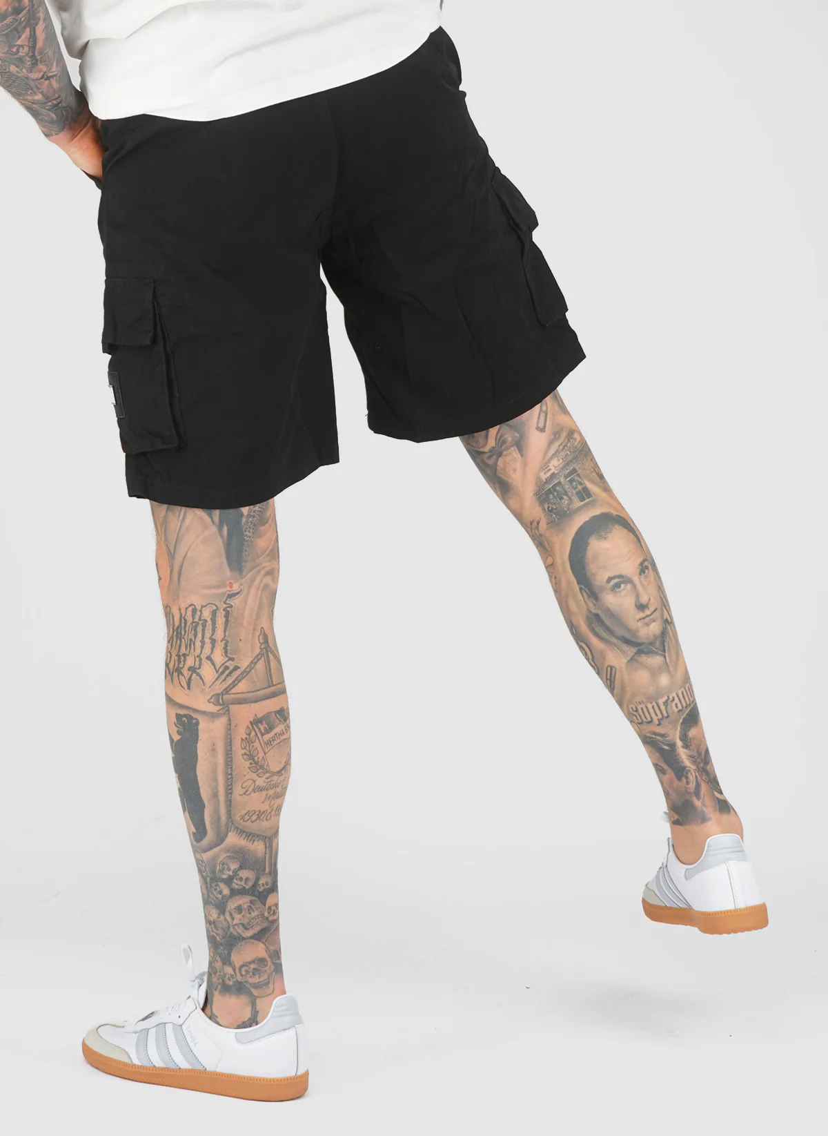 Mascia Cargo Short - Black - Image 3