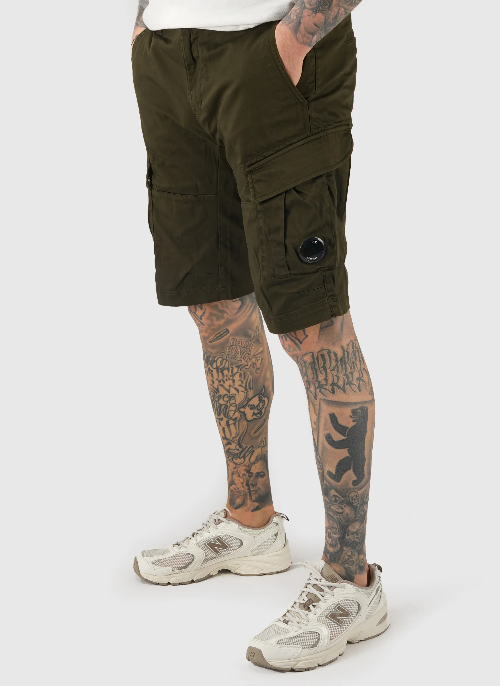 Stretch Sateen Cargo Lens Shorts - Ivy Green - Image 2