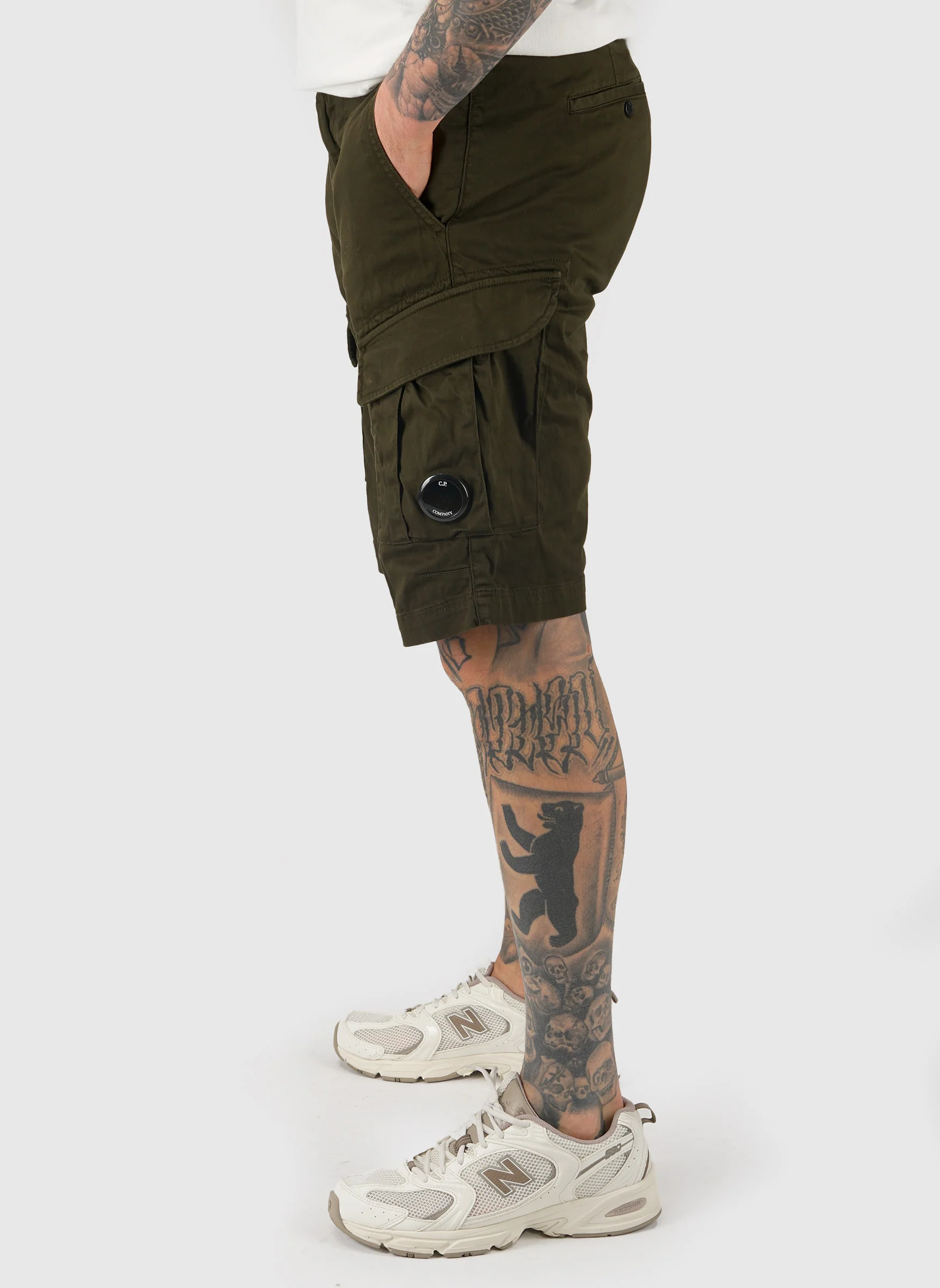 Stretch Sateen Cargo Lens Shorts - Ivy Green - Image 3